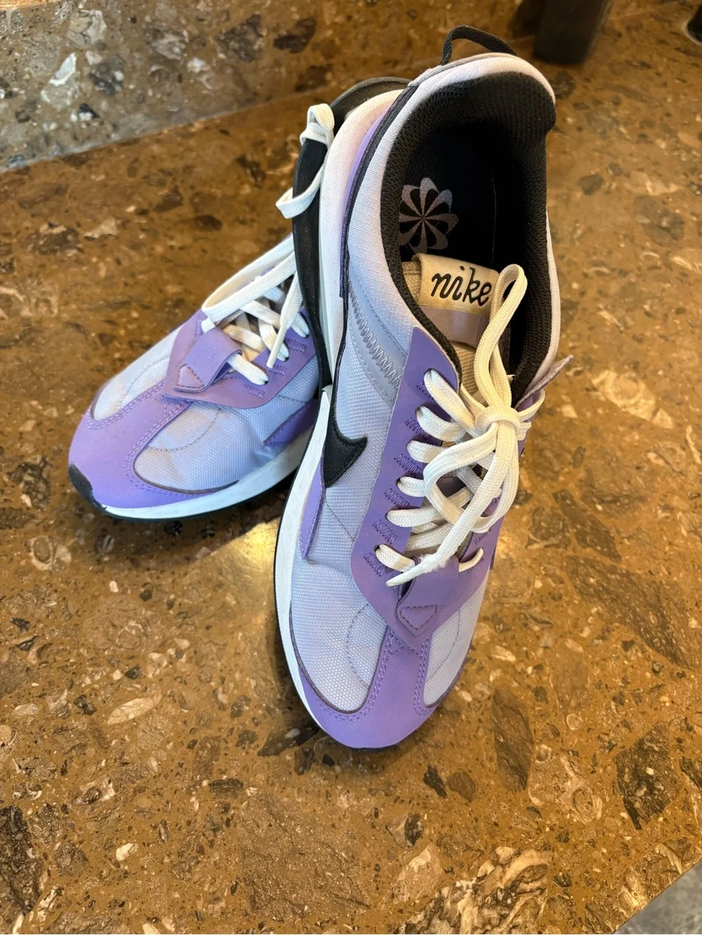 Nike Lavender and Black Low-Top Athletic Sneakers